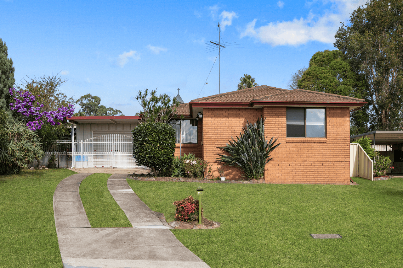 28 Octavia Avenue, ROSEMEADOW, NSW 2560