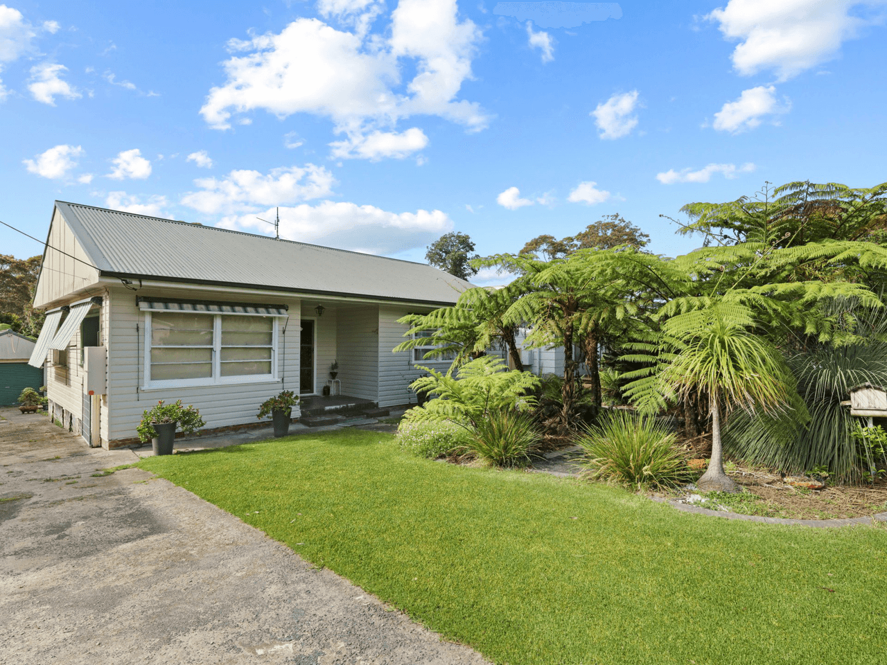 24 Roberts Street, OLD EROWAL BAY, NSW 2540