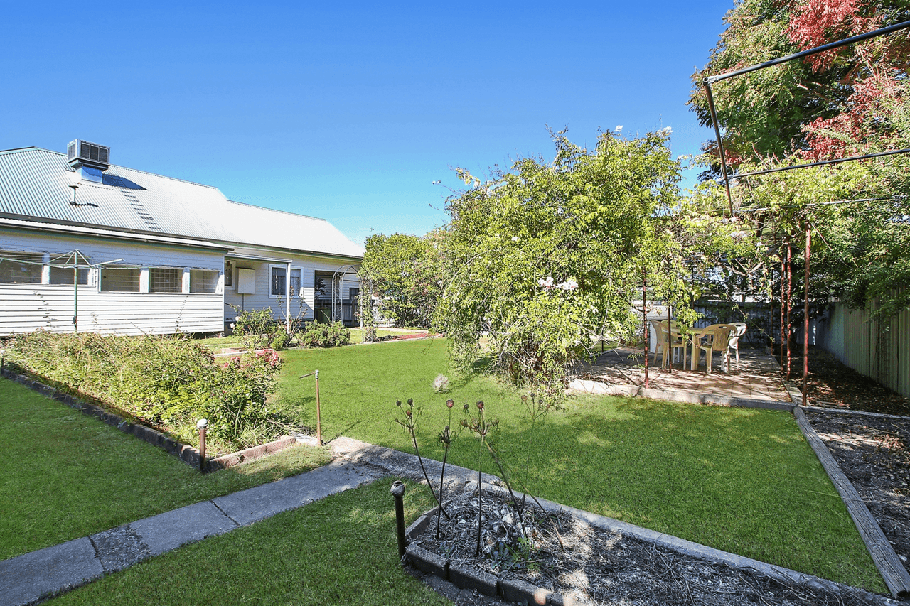 407 Parnall Street, LAVINGTON, NSW 2641