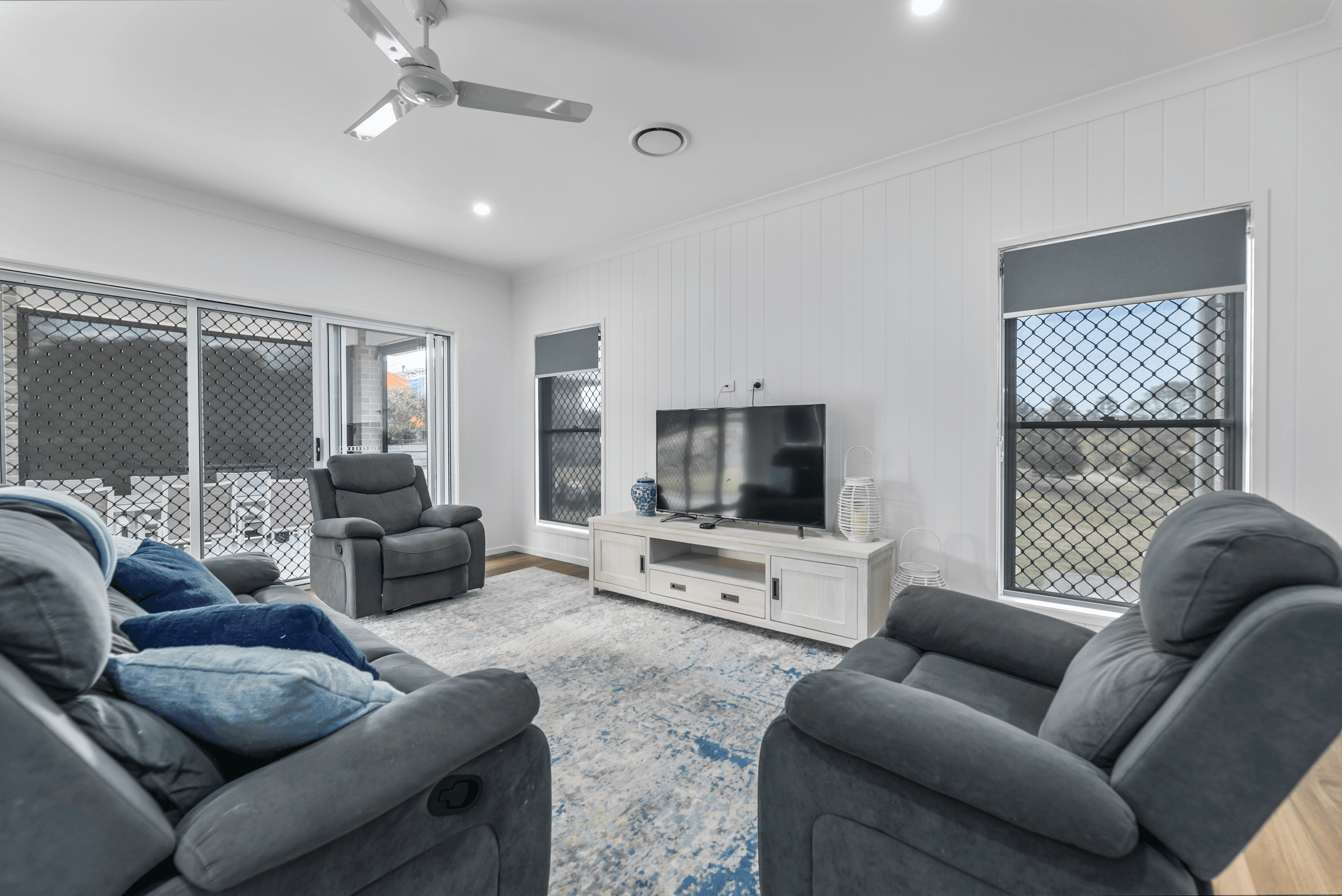 122-126 Kropp Road, WOODFORD, QLD 4514