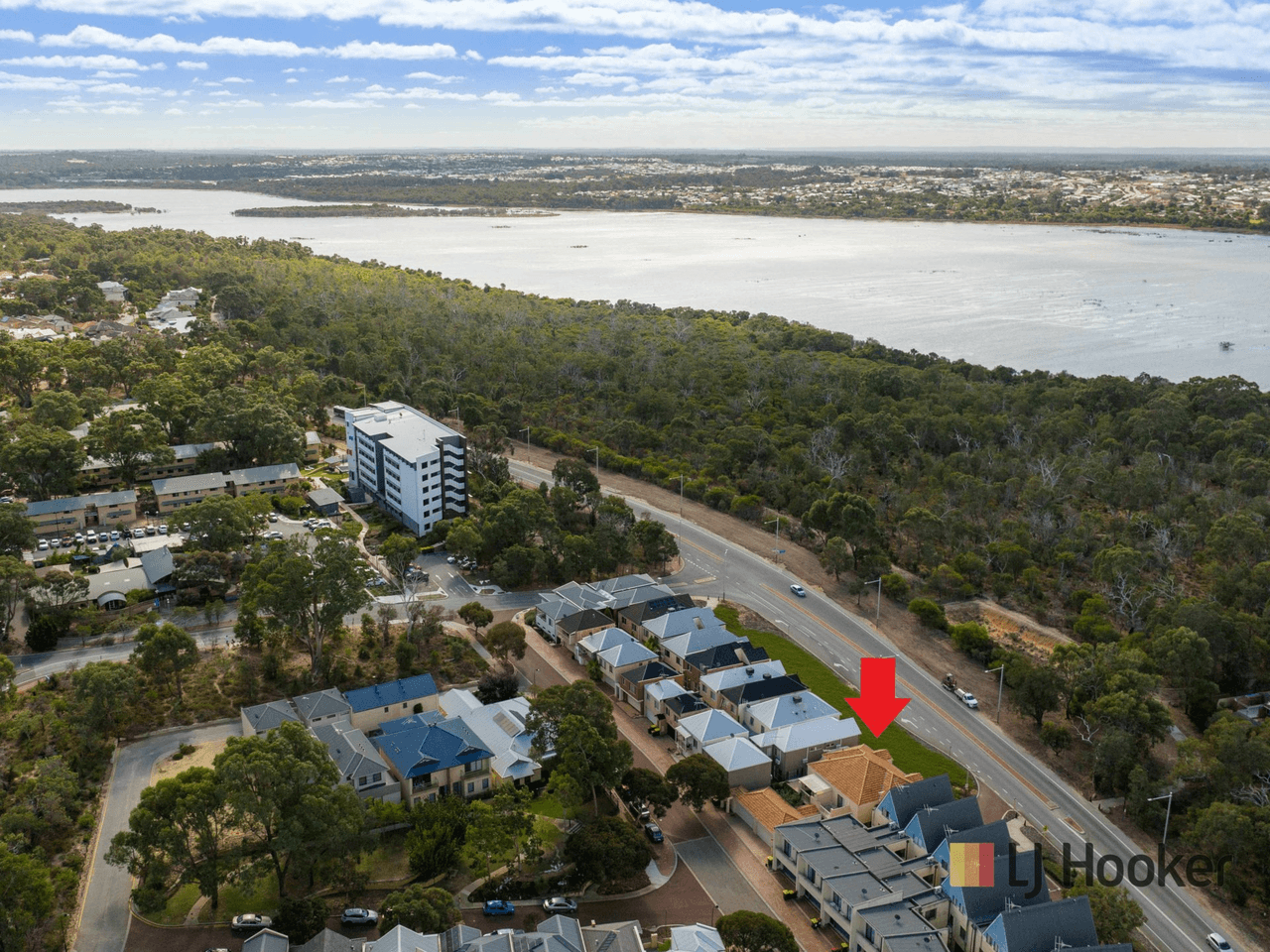 51B Lakeside Drive, JOONDALUP, WA 6027