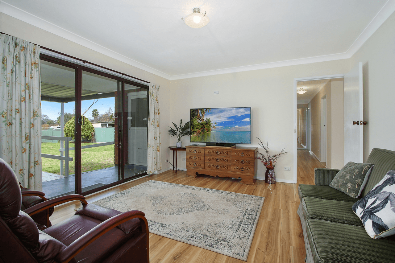 132 Pearce Street, HOWLONG, NSW 2643