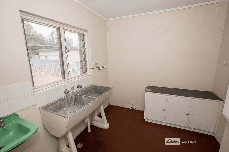 139 JENKINS Terrace, NARACOORTE, SA 5271