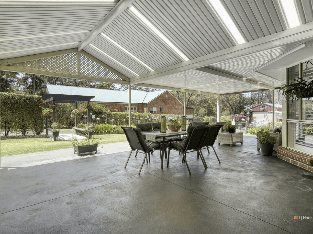 219 Island Point Road, ST GEORGES BASIN, NSW 2540