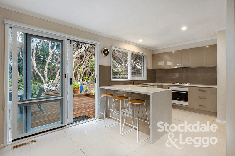 6 Harold Road, Rye, VIC 3941