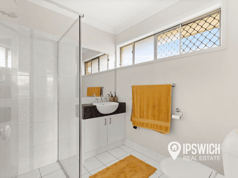 56 Sandpiper Drive, LOWOOD, QLD 4311