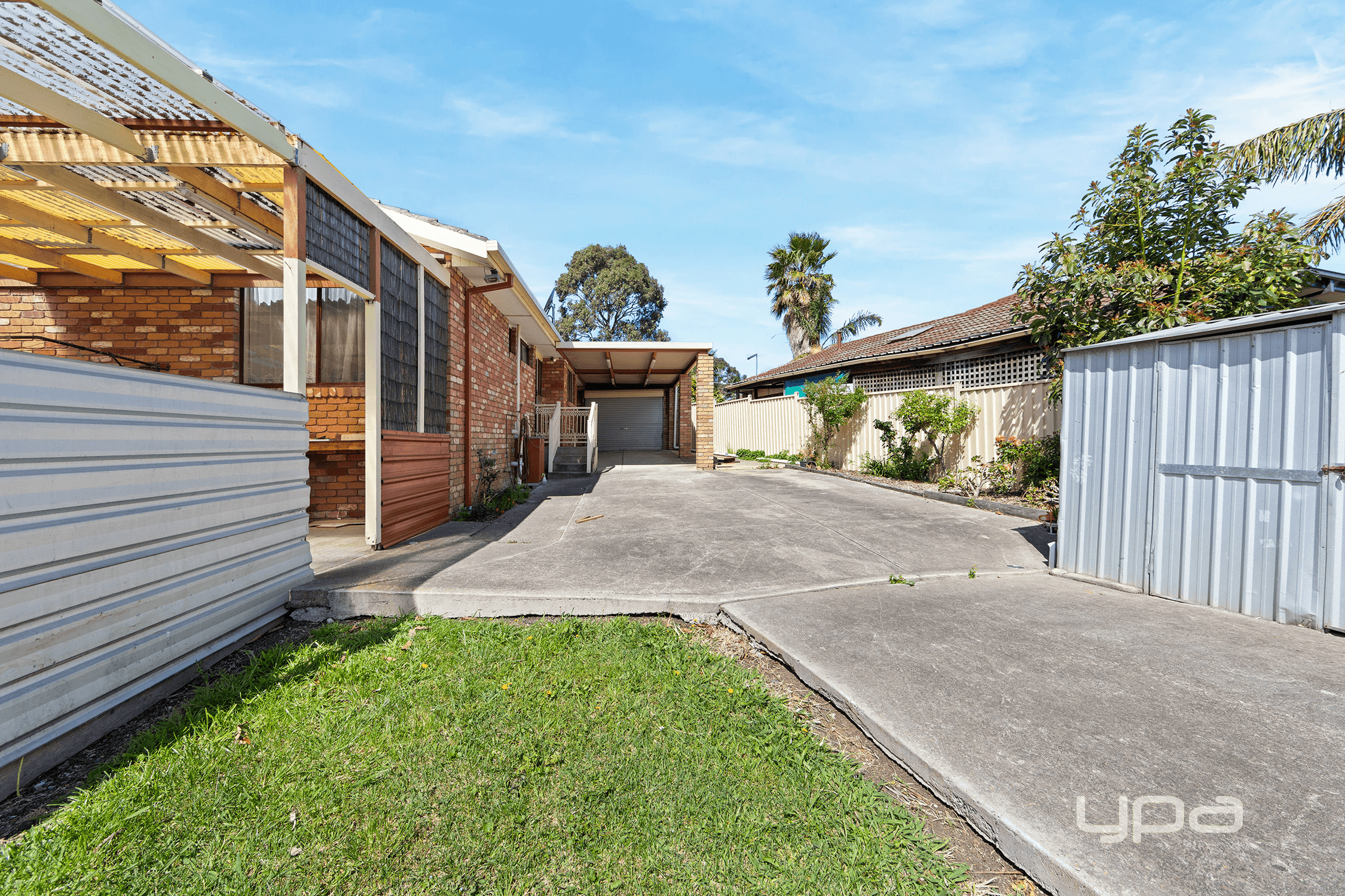 8 Tallerk Court, KINGS PARK, VIC 3021