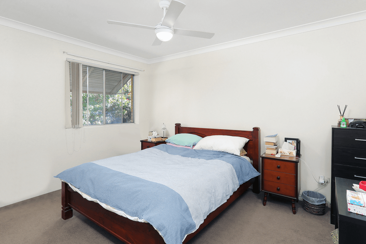 Unit 4/42 Pembroke Rd, Coorparoo, QLD 4151