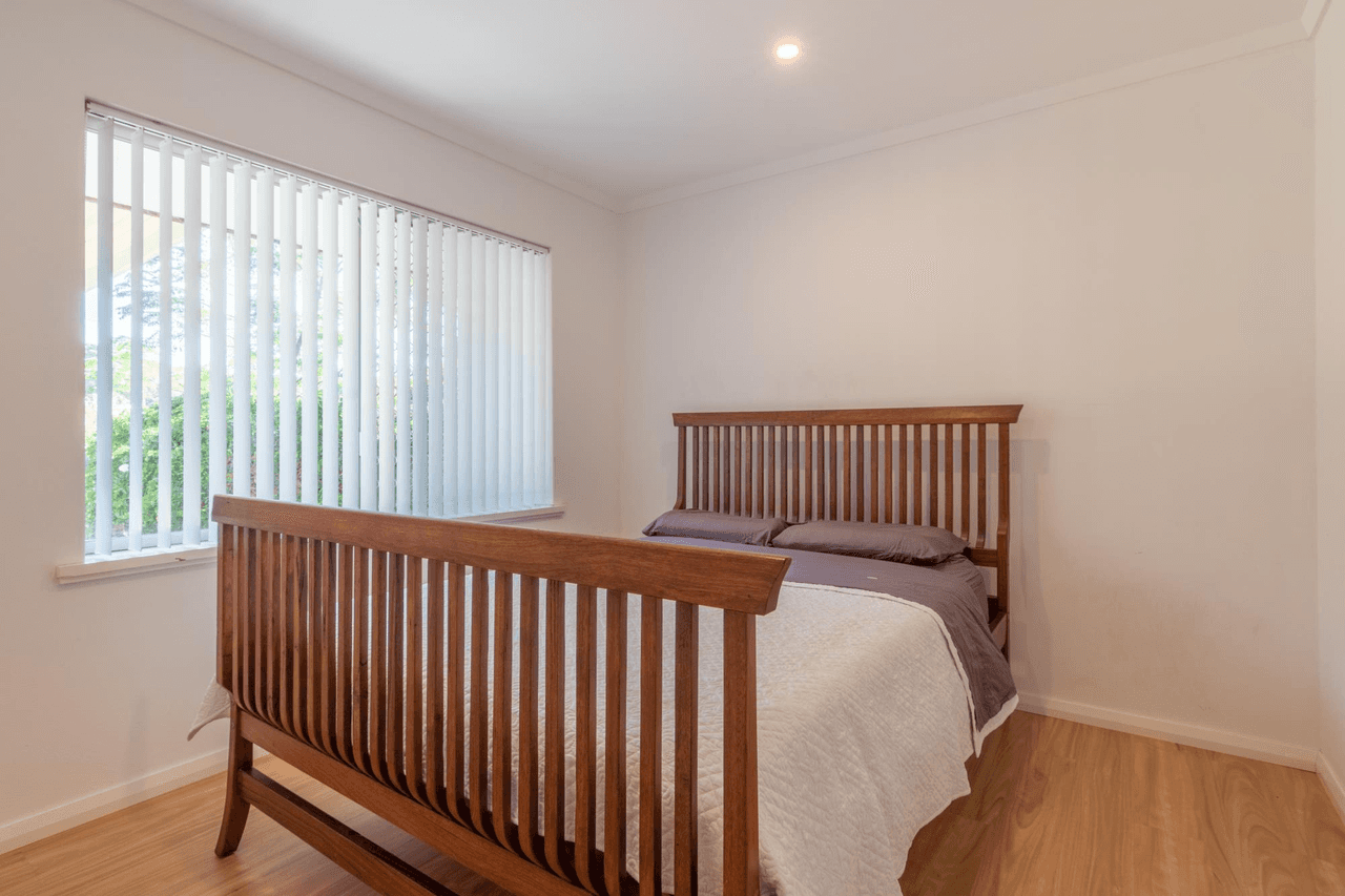 79B Davilak Avenue, HAMILTON HILL, WA 6163