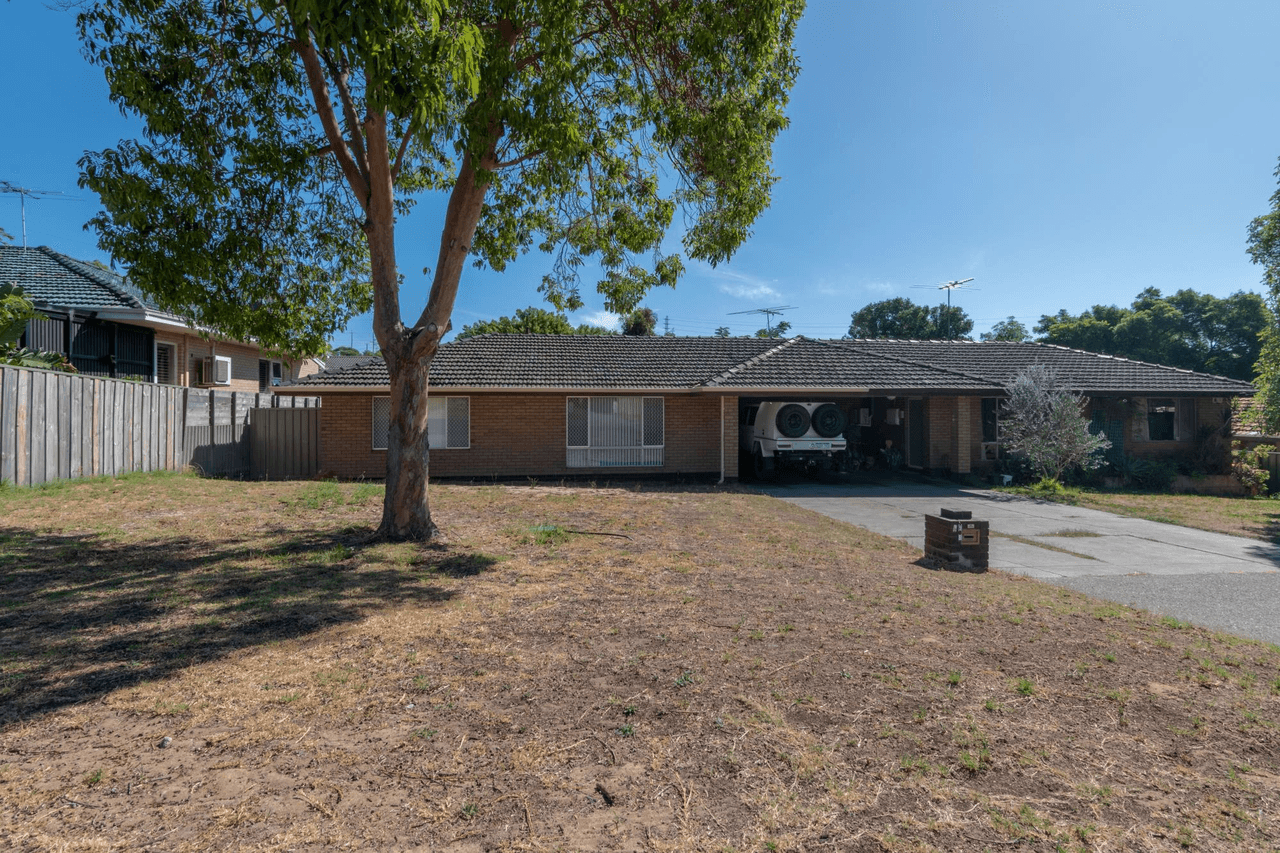 79B Davilak Avenue, HAMILTON HILL, WA 6163