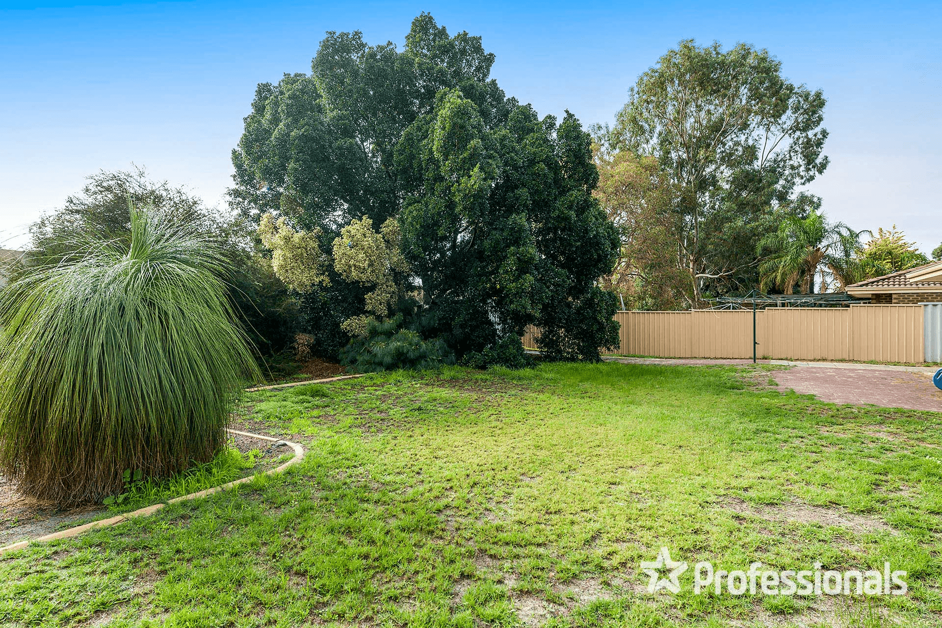 20 Meadowview Drive, BALLAJURA, WA 6066