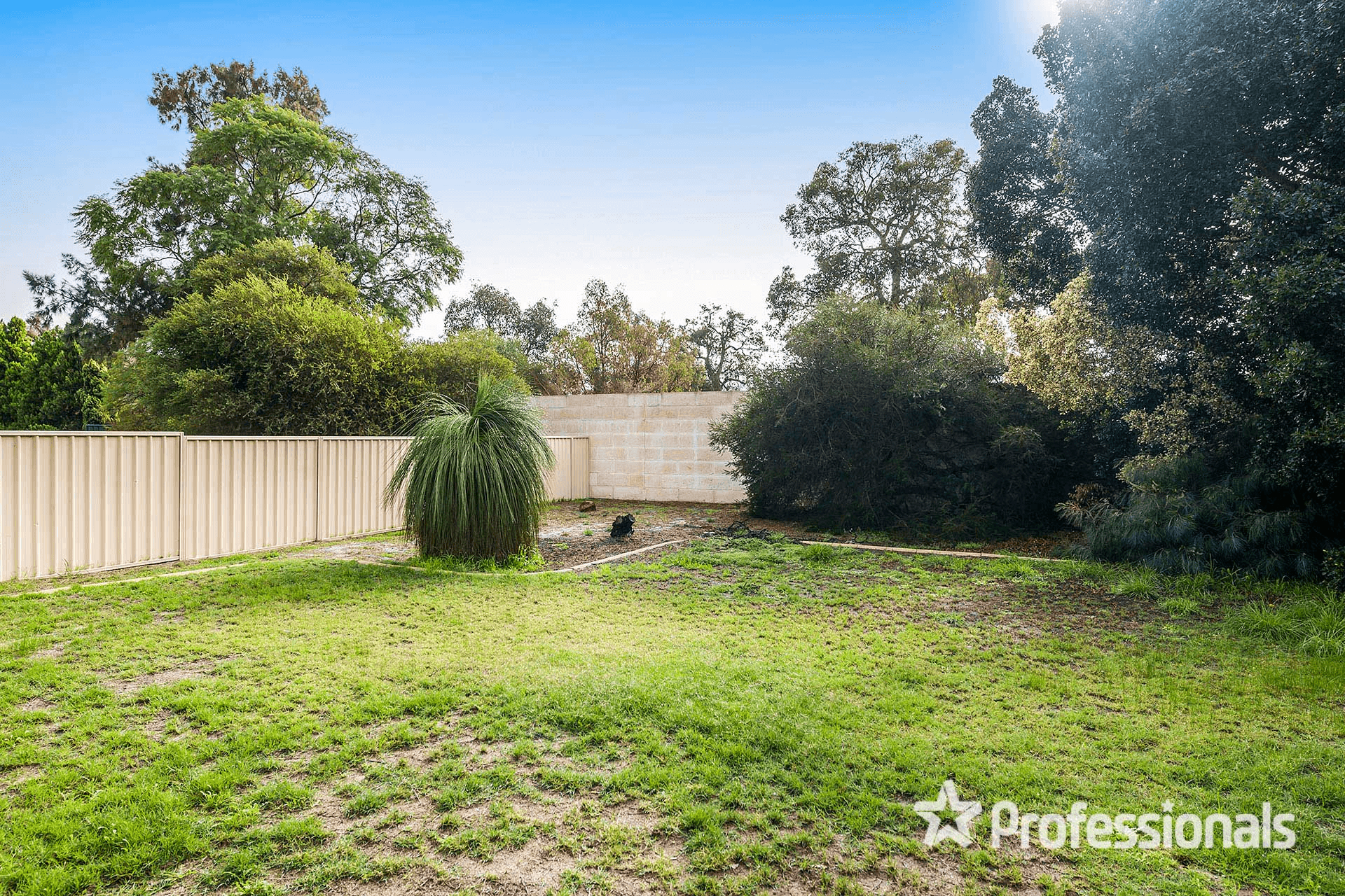 20 Meadowview Drive, BALLAJURA, WA 6066