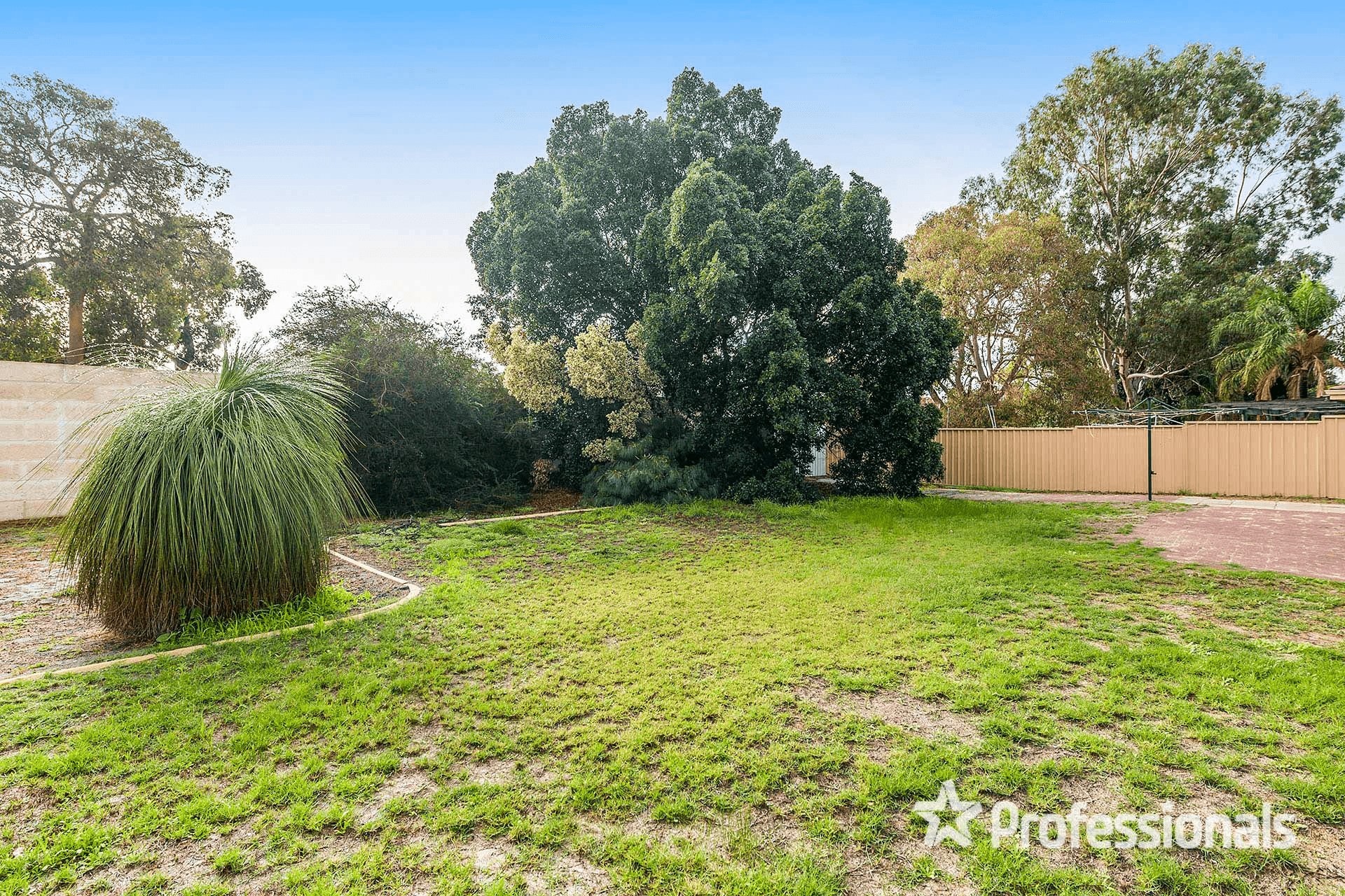 20 Meadowview Drive, BALLAJURA, WA 6066