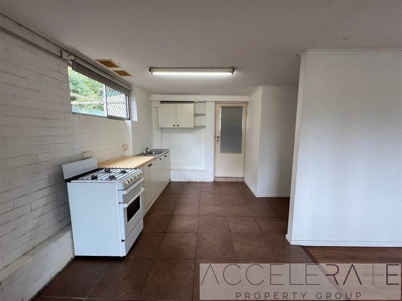 2/33 Spinnaker Street, JAMBOREE HEIGHTS, QLD 4074