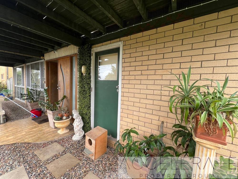 2/33 Spinnaker Street, JAMBOREE HEIGHTS, QLD 4074