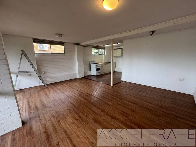 2/33 Spinnaker Street, JAMBOREE HEIGHTS, QLD 4074