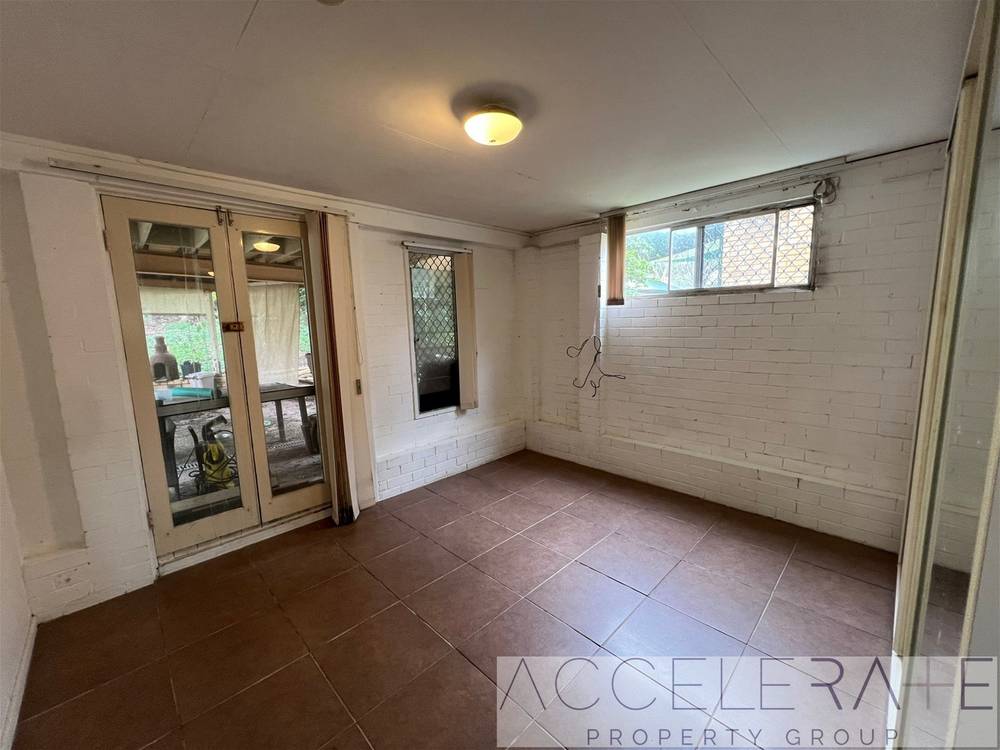 2/33 Spinnaker Street, JAMBOREE HEIGHTS, QLD 4074