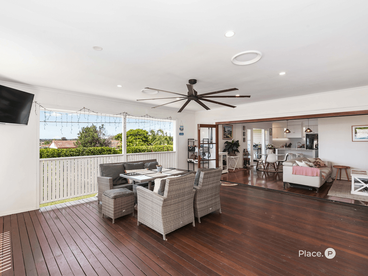 6 Florence Street, Carina, QLD 4152