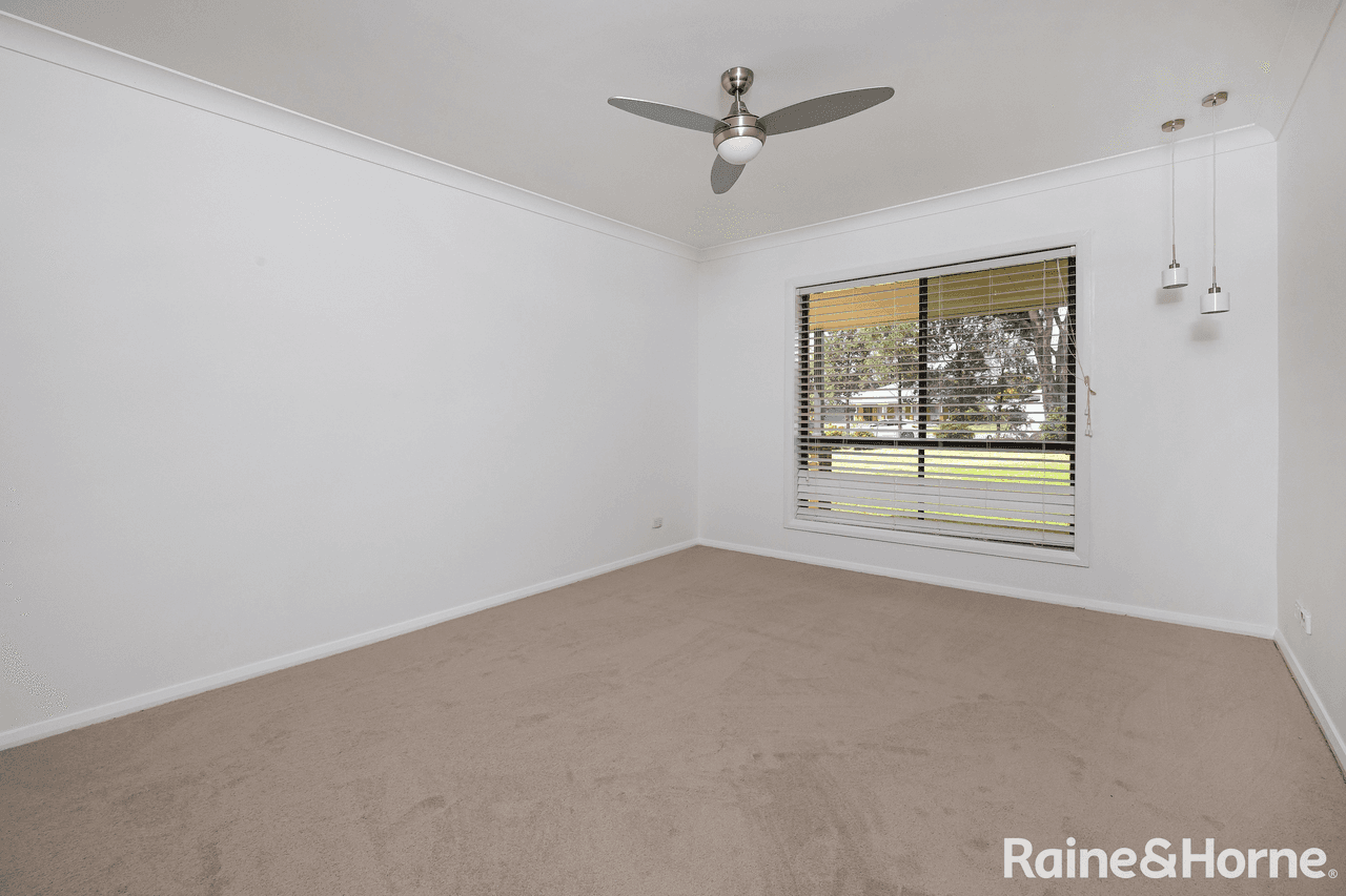 104 Iverach Street, COOLAMON, NSW 2701