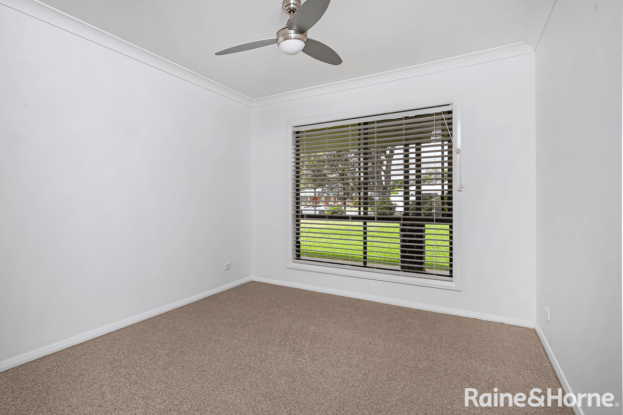 104 Iverach Street, COOLAMON, NSW 2701