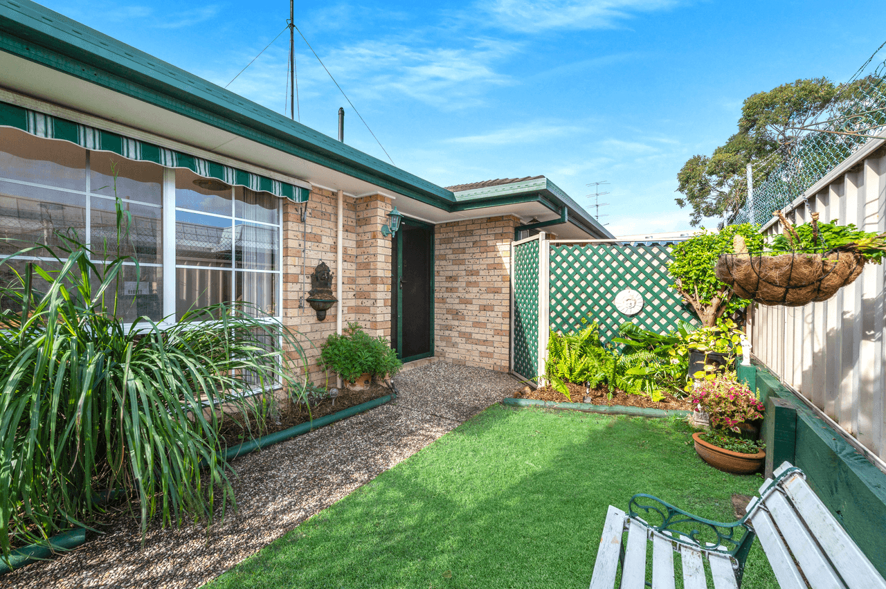 2/3 Florence Street, TOWRADGI, NSW 2518