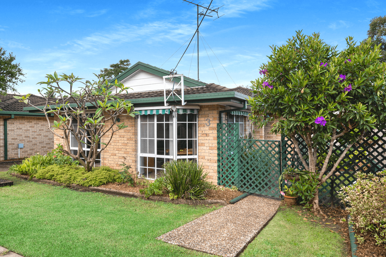 2/3 Florence Street, TOWRADGI, NSW 2518