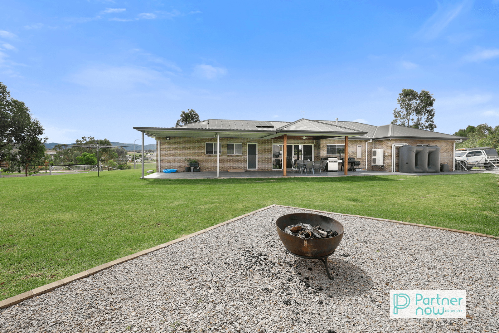 9 Jarman Road, TAMWORTH, NSW 2340