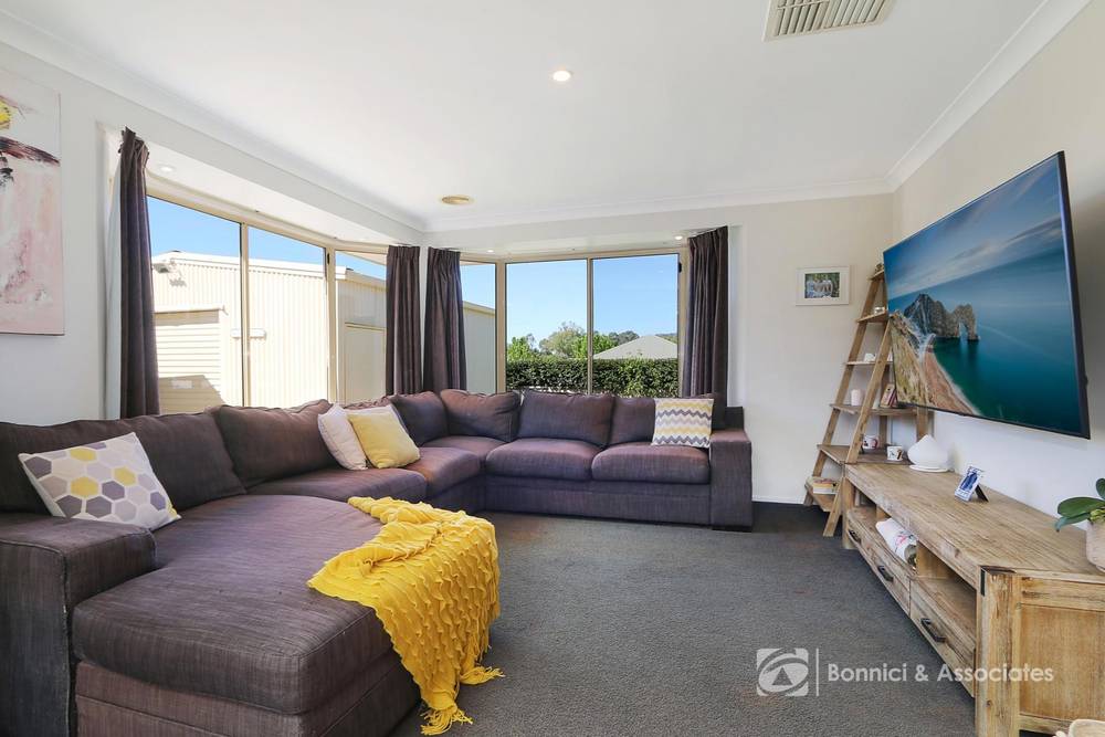 12 Whernside Drive, Wodonga, VIC 3690
