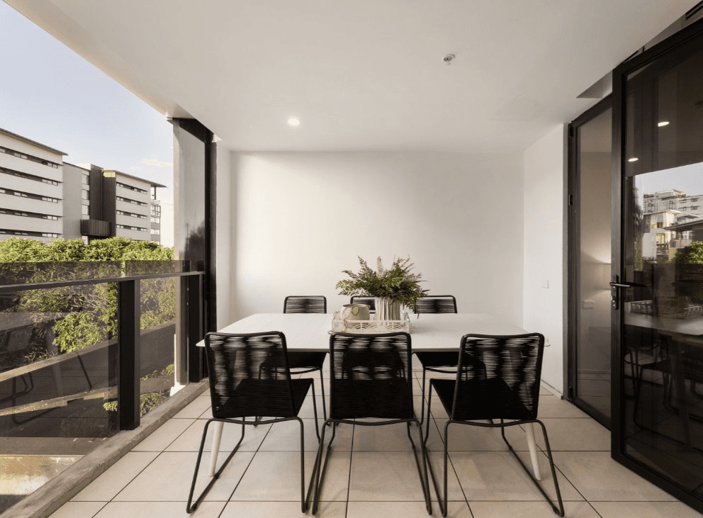 50 Carl Street, WOOLLOONGABBA, QLD 4102