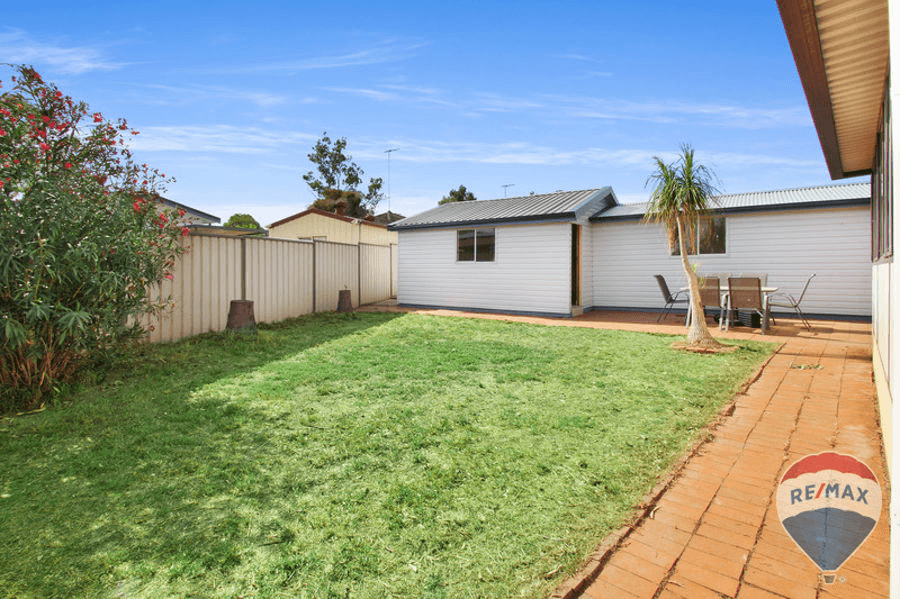 41 FRANCIS STREET, CAMBRIDGE PARK, NSW 2747