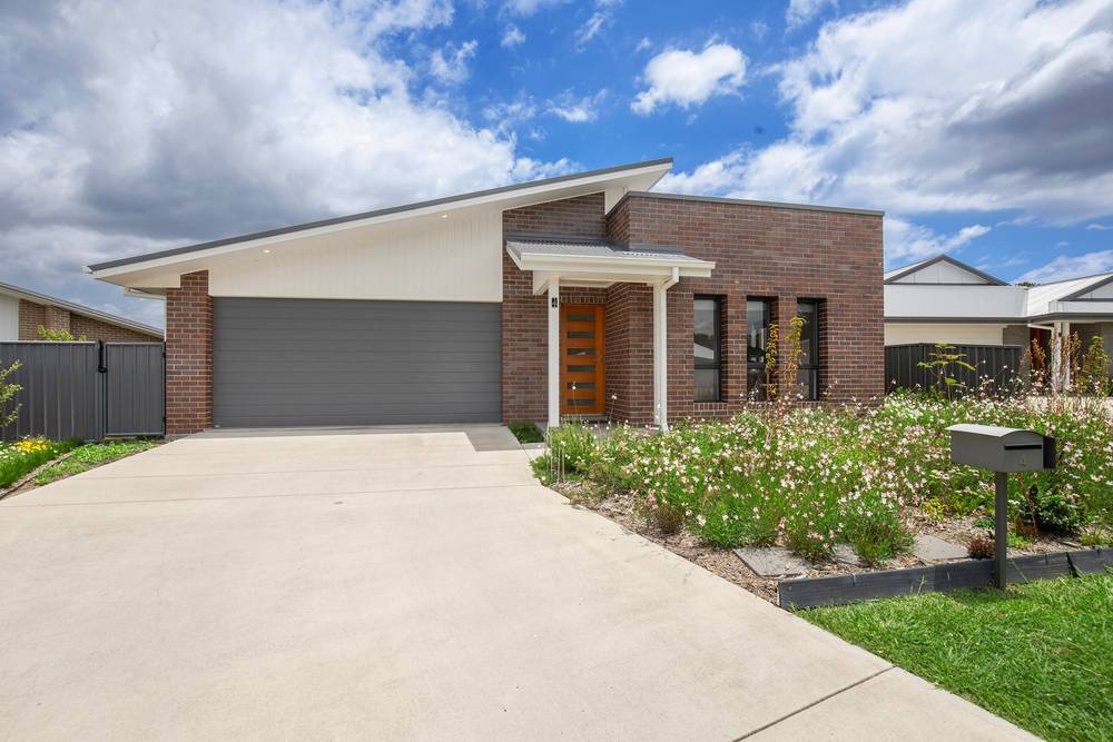 4 Albion Close, Armidale, NSW 2350