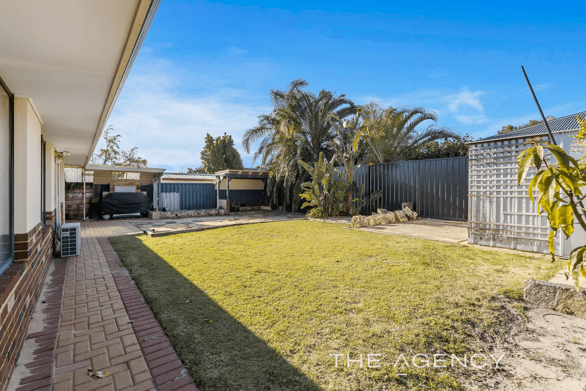 26 Combewood Loop, Carramar, WA 6031