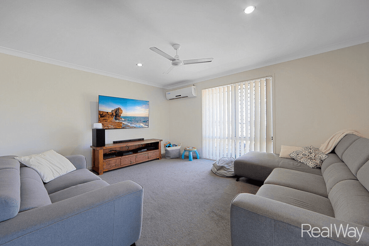 11 Zac Street, Kalkie, QLD 4670