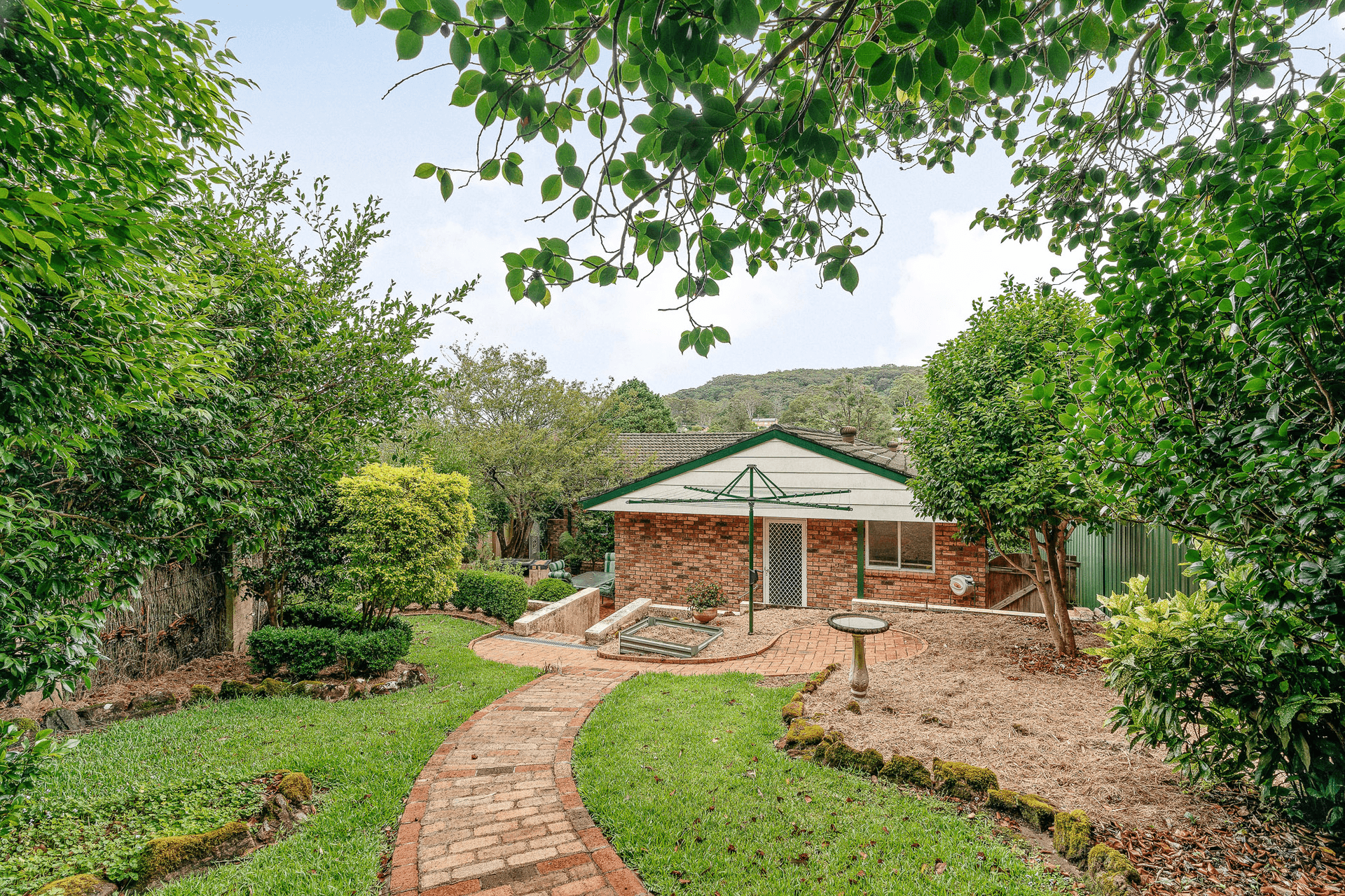 27 Narooma Road, Niagara Park, NSW 2250