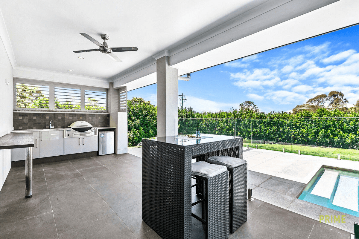 1 Mal Campbell Drive, Craignish, QLD 4655