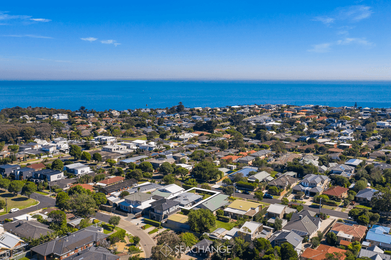 14 Adelaide Street, MORNINGTON, VIC 3931