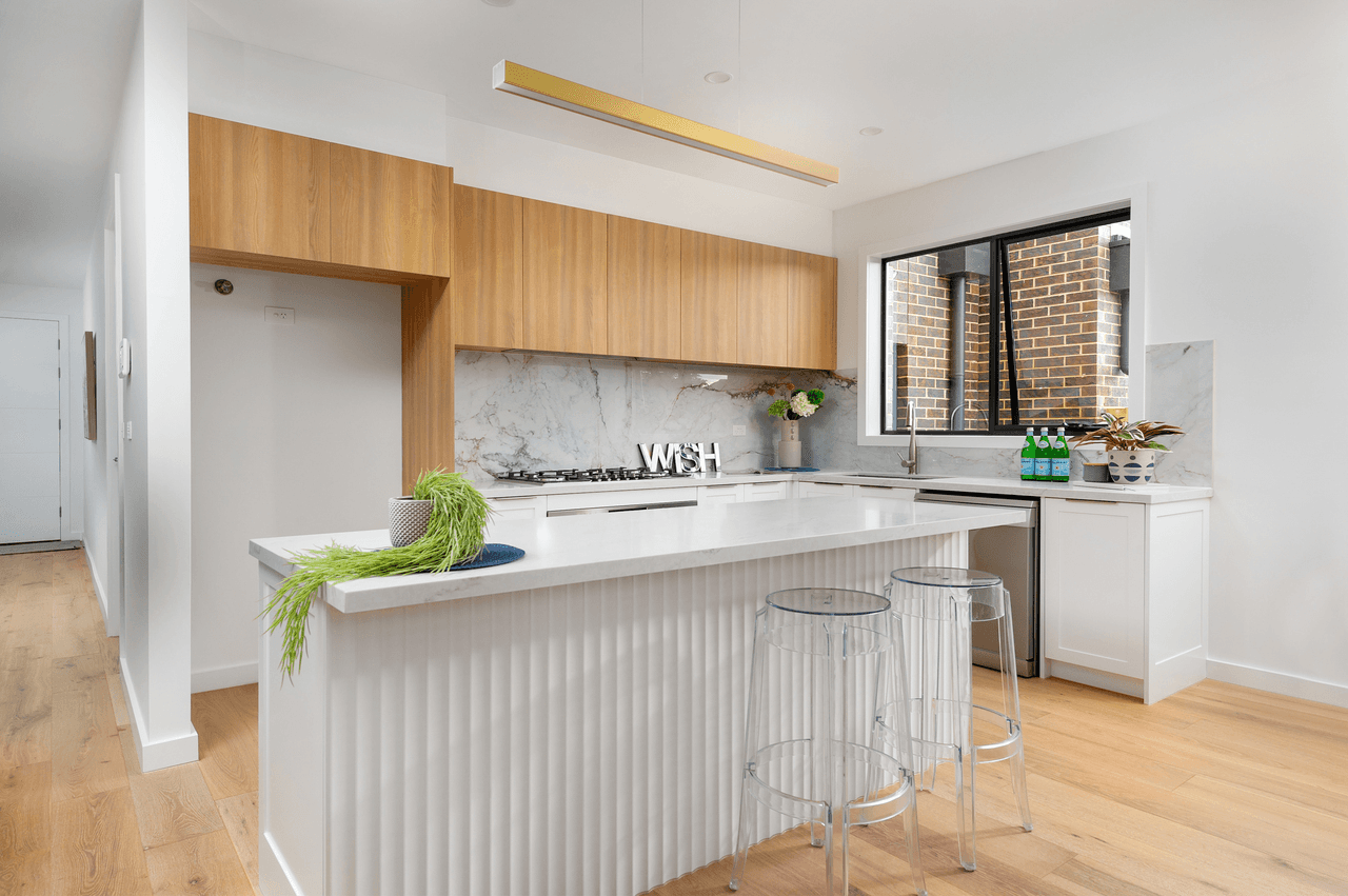 1 /4 Berringa Court, BUNDOORA, VIC 3083