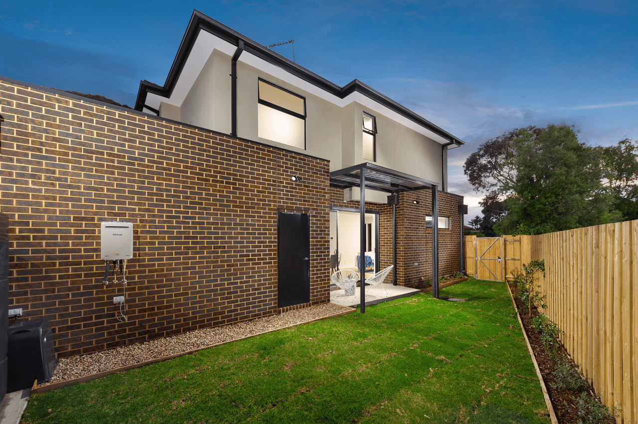 1 /4 Berringa Court, BUNDOORA, VIC 3083