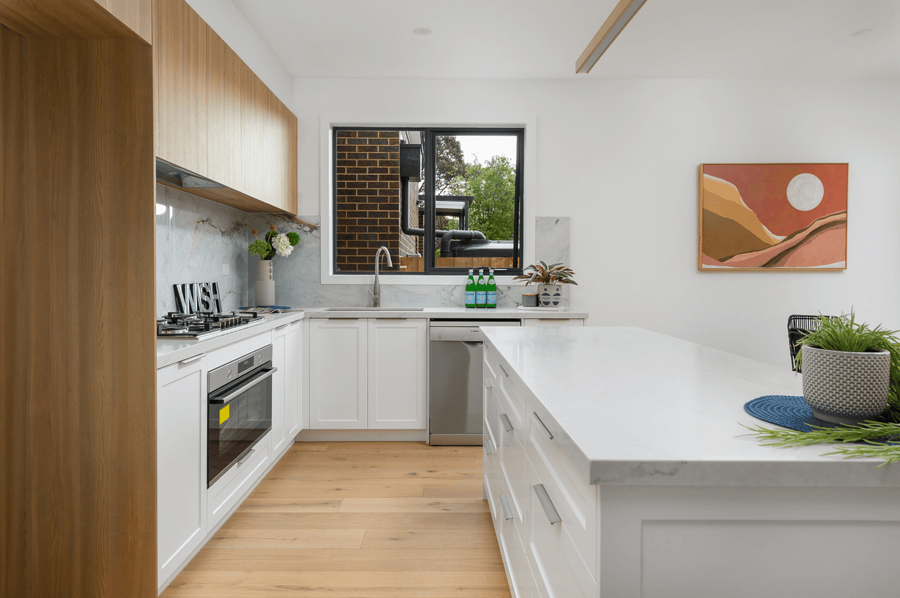 1 /4 Berringa Court, BUNDOORA, VIC 3083