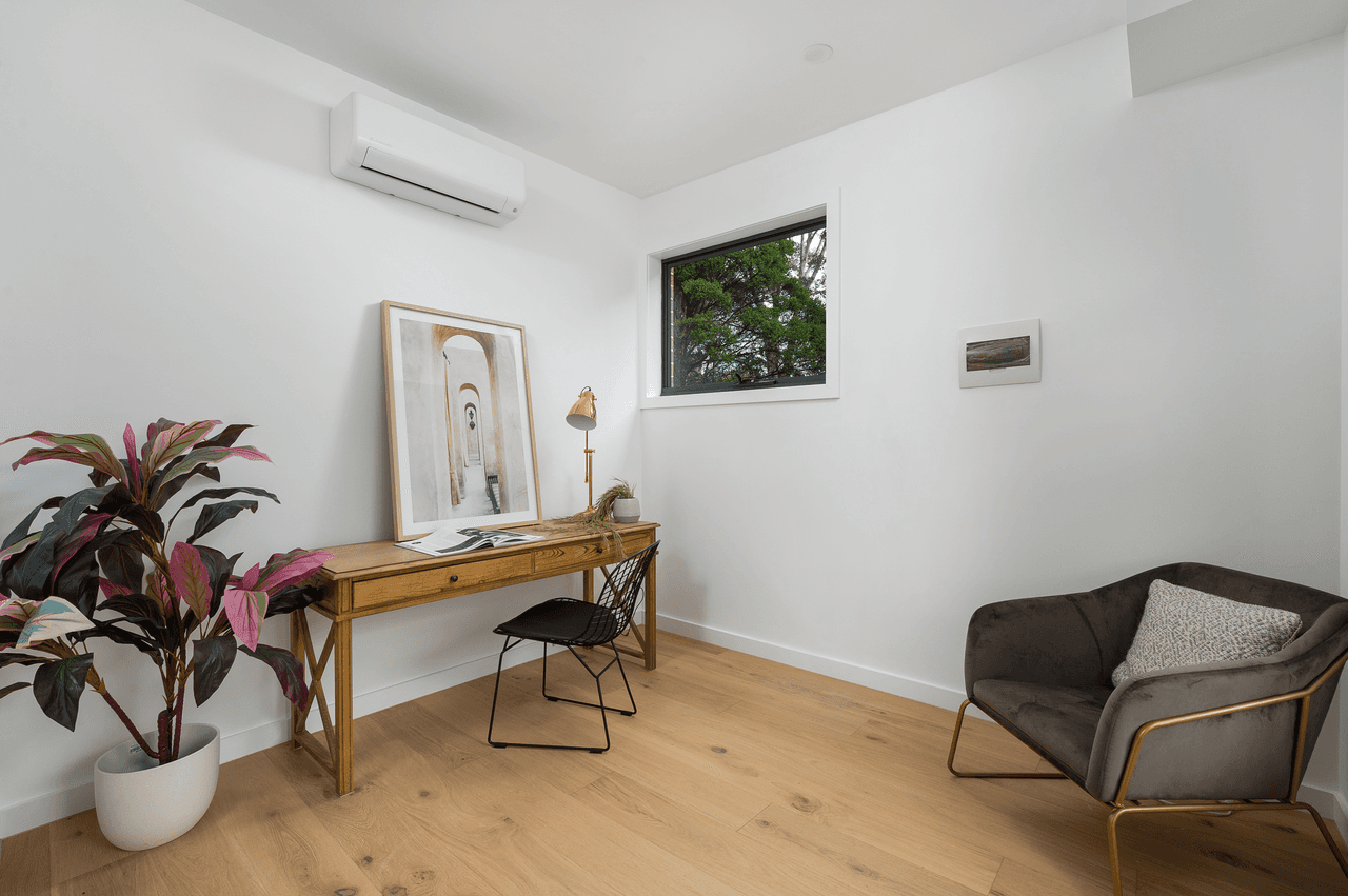 1 /4 Berringa Court, BUNDOORA, VIC 3083