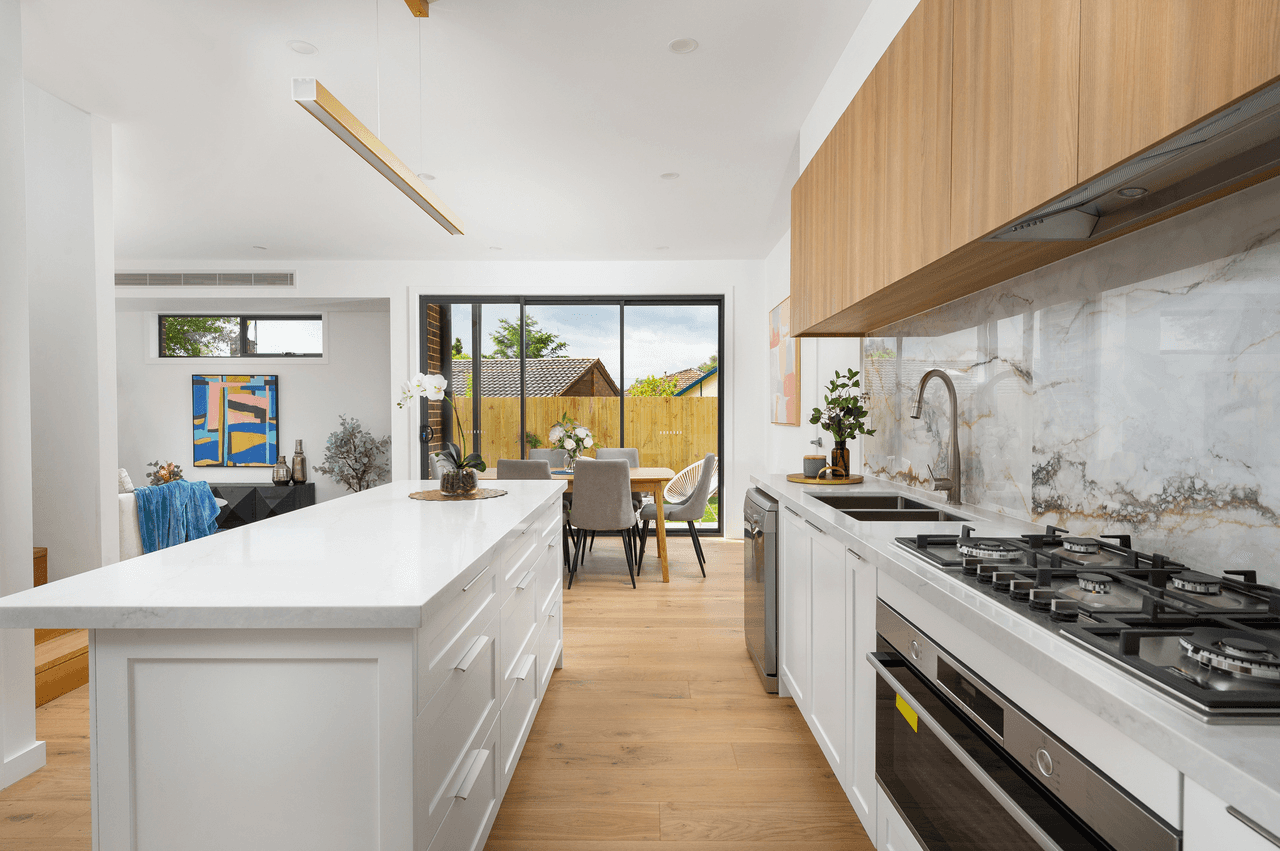 1 /4 Berringa Court, BUNDOORA, VIC 3083