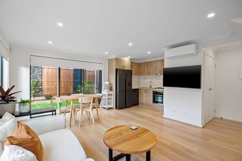 4/16 Adele Avenue, FERNTREE GULLY, VIC 3156