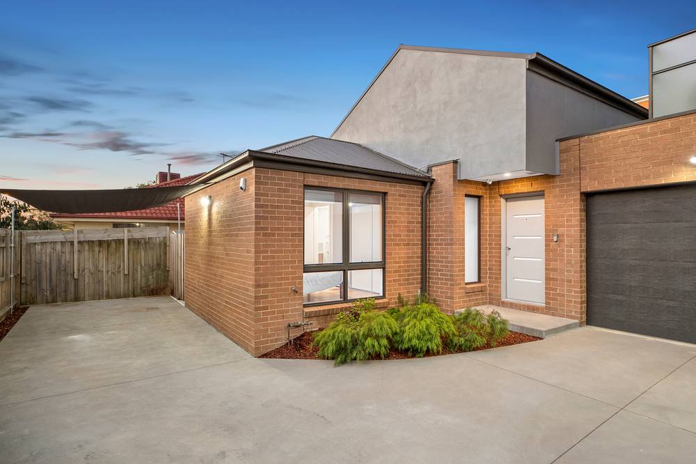 4/16 Adele Avenue, FERNTREE GULLY, VIC 3156