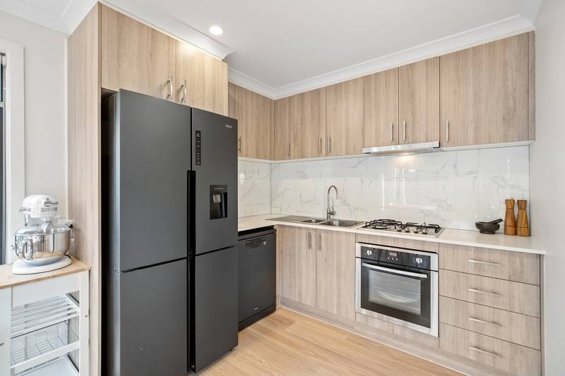 4/16 Adele Avenue, FERNTREE GULLY, VIC 3156