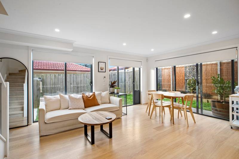 4/16 Adele Avenue, FERNTREE GULLY, VIC 3156