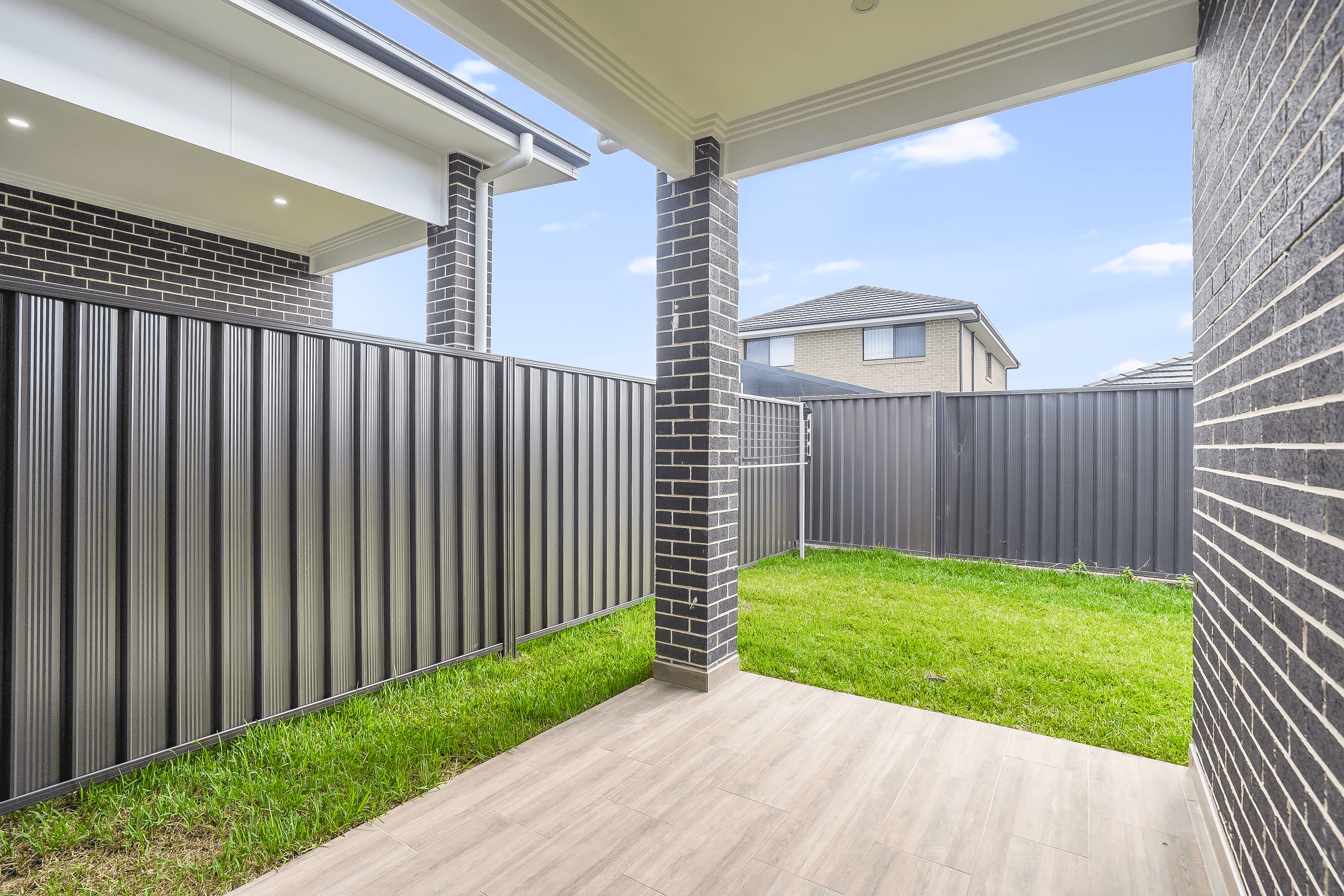 23b Long Reef Circ, GREGORY HILLS, NSW 2557