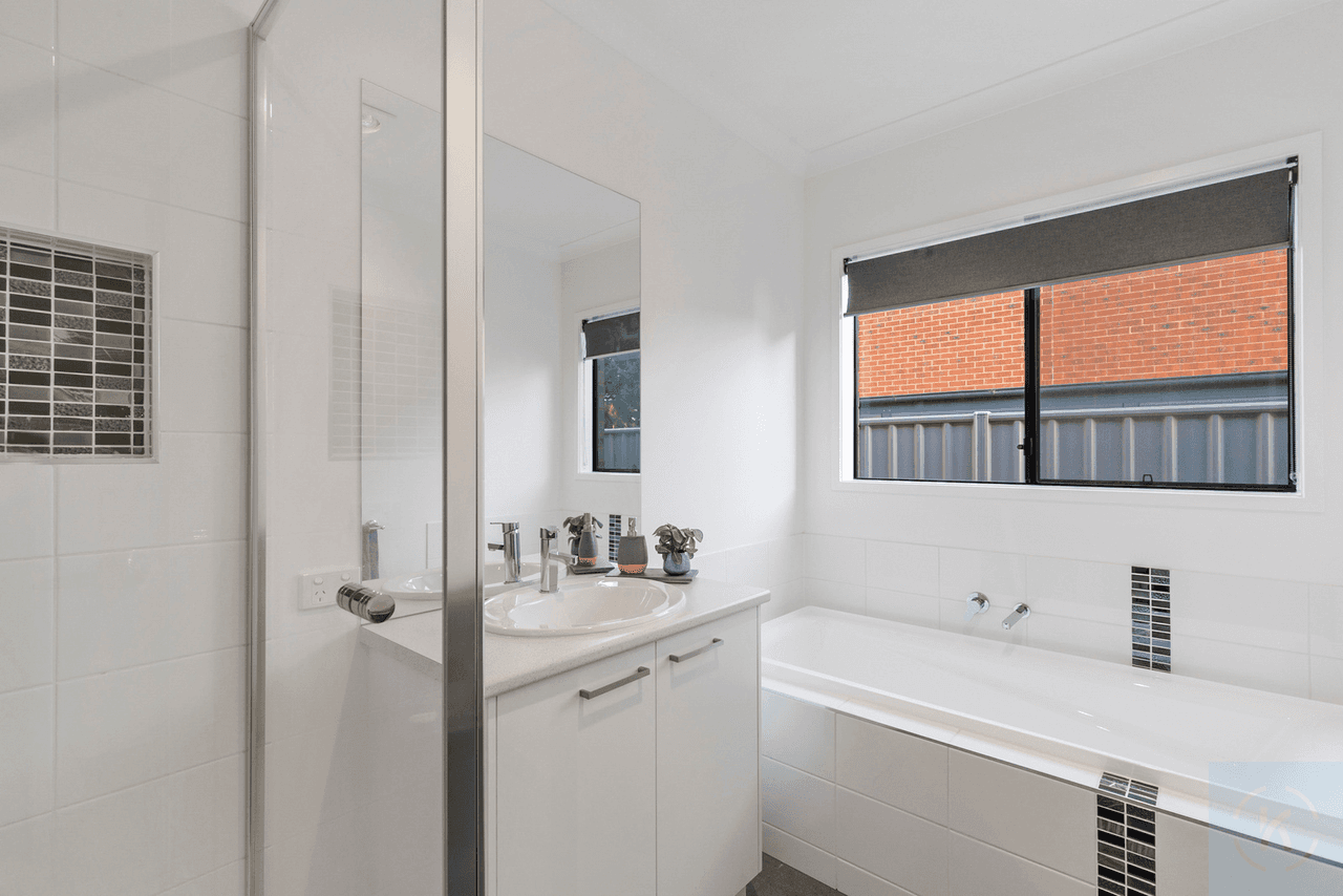 6 Mavis Steward Drive, Barooga, NSW 3644