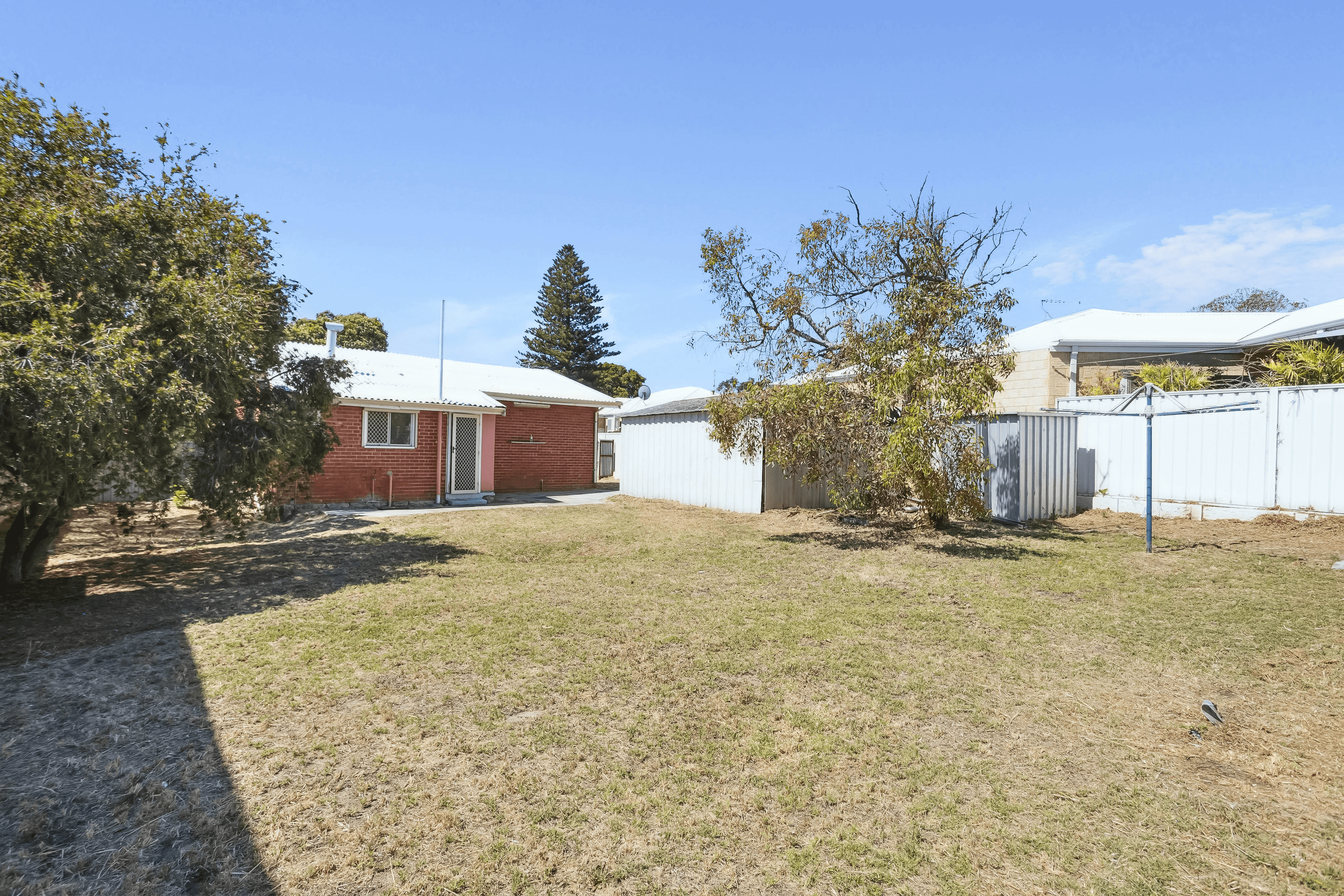 6 Eastbourne Crescent, Nollamara, WA 6061