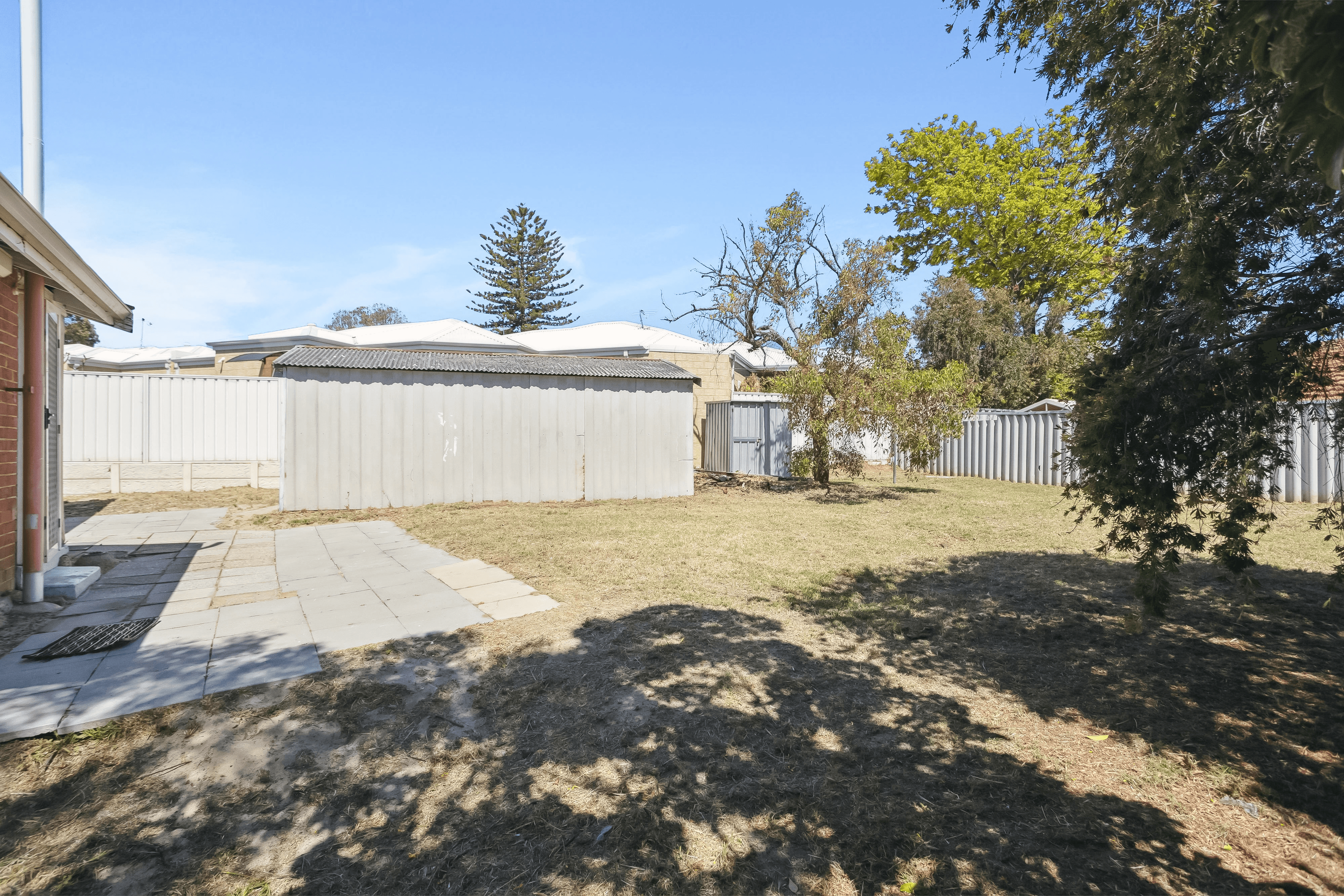 6 Eastbourne Crescent, Nollamara, WA 6061