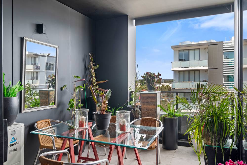 810/2 Lord Sheffield Circuit, Penrith, NSW 2750